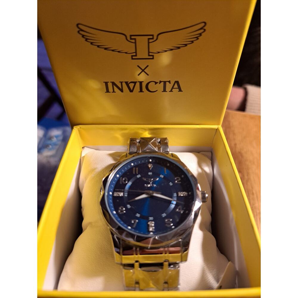 INVICTA Men's Specialty Watch 69028
Navy Blue with Steel Band